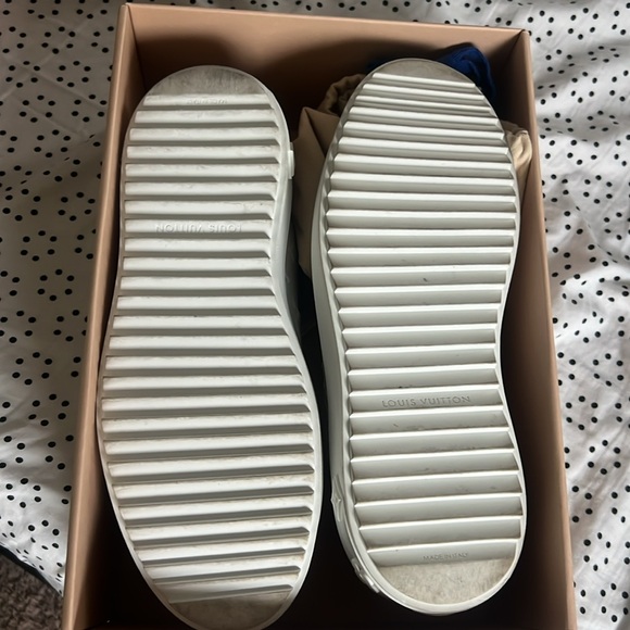 LV Time out Sneaker. Used twice. Real price $1,180. Purchased in LV store. - Picture 6 of 6